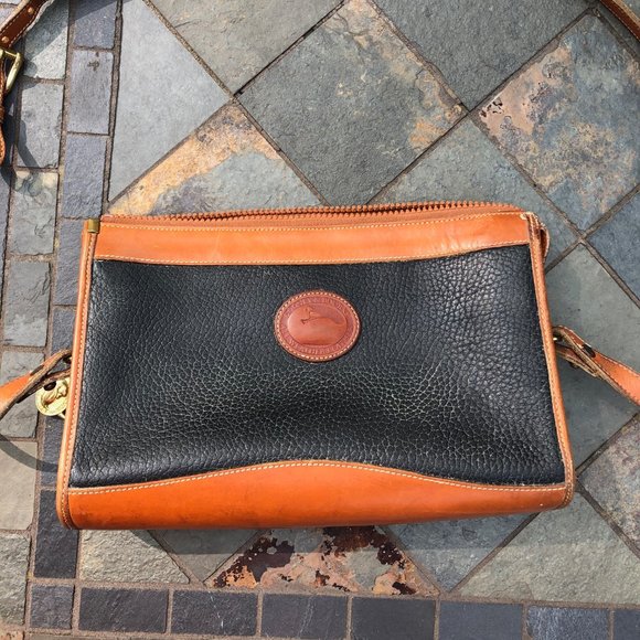 Dooney & Bourke Handbags - Vintage Dooney & Bourke AWL Zip Top Crossbody